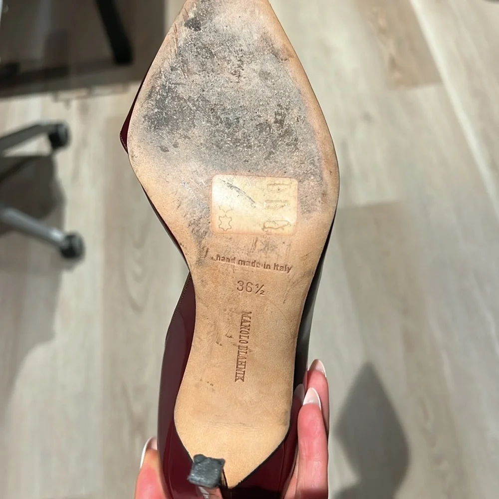 Thrice worn burgundy pair of MB’s. Serious offers only - Picture 5 of 9